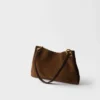 Bolso de hombro grande de gamuza Etude de Prada Bolso de hombro grande de gamuza Etude de Prada
