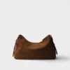 Bolso de hombro grande de gamuza Prada Aimae Bolso de hombro grande de gamuza Prada Aimae