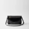 Bolso de hombro mediano de cuero Bolso de hombro mediano de cuero