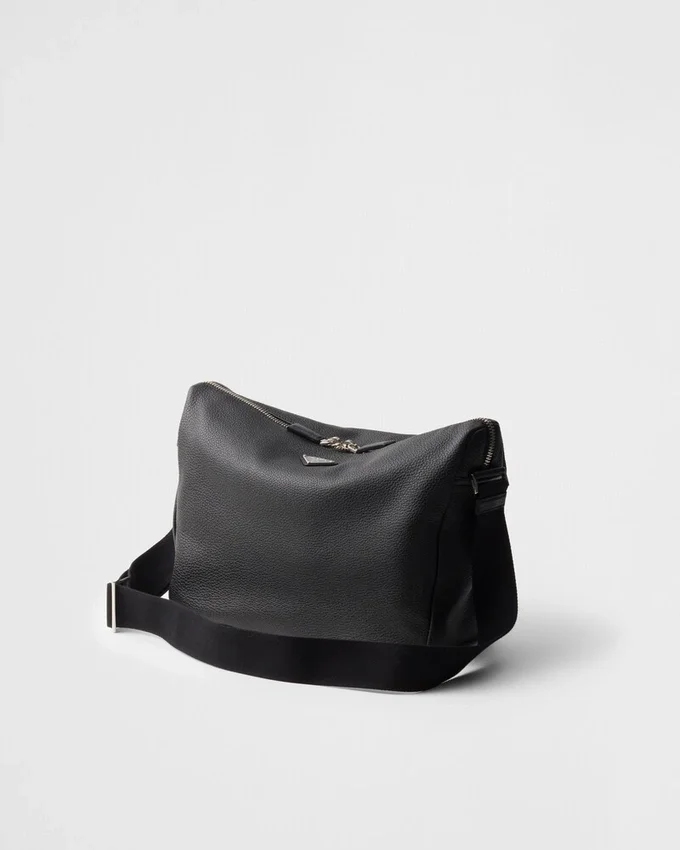 Bolso de hombro mediano de cuero Bolso de hombro mediano de cuero