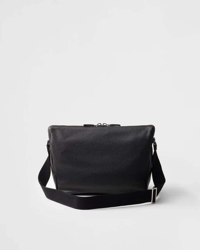 Bolso de hombro mediano de cuero Bolso de hombro mediano de cuero
