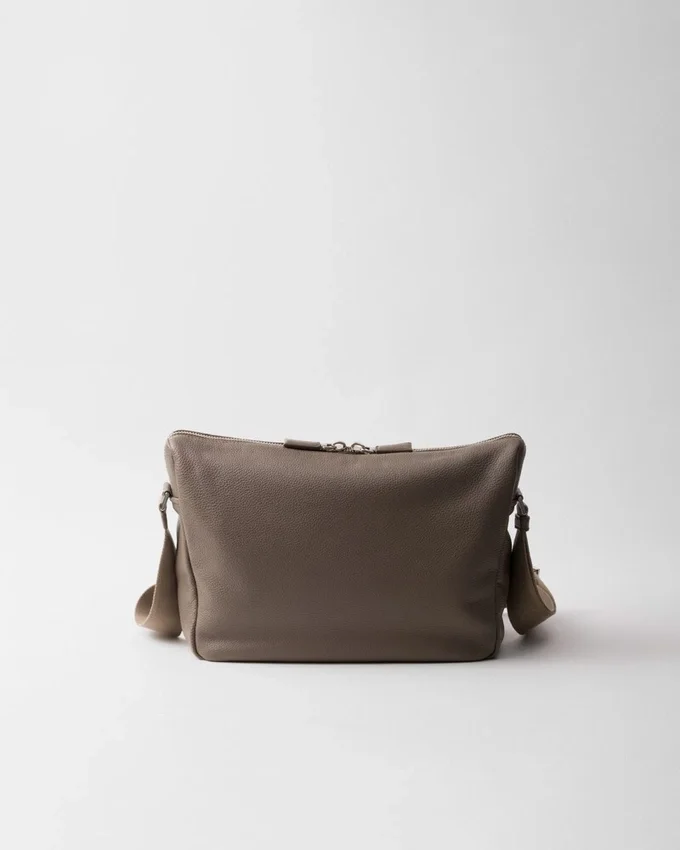 Bolso de hombro mediano de cuero Bolso de hombro mediano de cuero