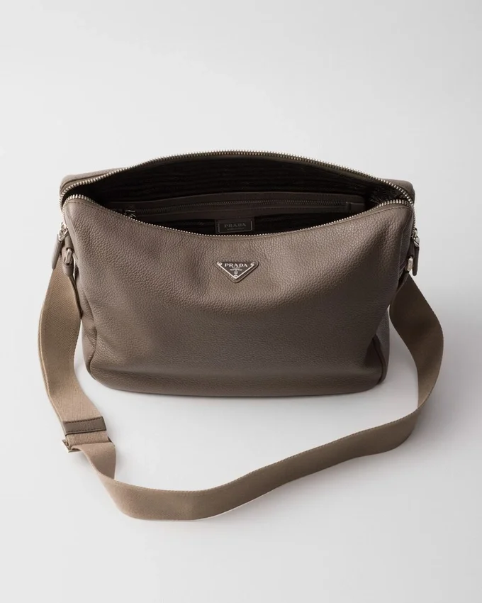 Bolso de hombro mediano de cuero Bolso de hombro mediano de cuero