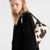 Bolso de hombro mediano de cuero estampado Prada Aimae Bolso de hombro mediano de cuero estampado Prada Aimae