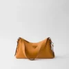 Bolso de hombro mediano de cuero Prada Aimae Bolso de hombro mediano de cuero Prada Aimae