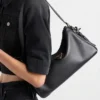 Bolso de hombro mediano de cuero Prada Aimae Bolso de hombro mediano de cuero Prada Aimae