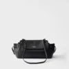Bolso de hombro mediano de cuero Prada Carry Bolso de hombro mediano de cuero Prada Carry