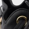 Bolso de hombro mediano de cuero Prada Carry Bolso de hombro mediano de cuero Prada Carry