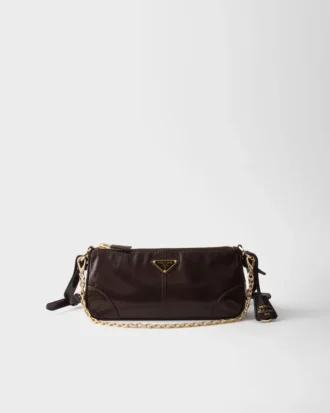 Bolso de hombro mediano de cuero Prada Re-Edition 2002