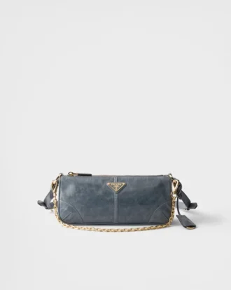Bolso de hombro mediano de cuero Prada Re-Edition 2002