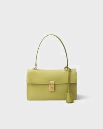 Bolso de hombro mediano de cuero Prada Soft de Prada Bolso de hombro mediano de cuero Prada Soft de Prada