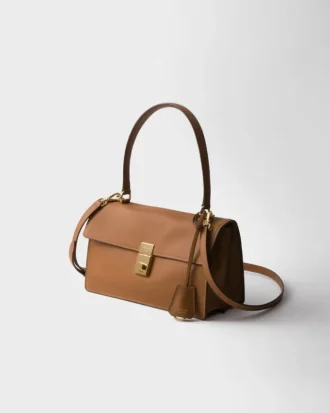 Bolso de hombro mediano de cuero Prada Soft de Prada Bolso de hombro mediano de cuero Prada Soft de Prada
