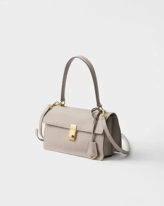 Bolso de hombro mediano de cuero Prada Soft de Prada Bolso de hombro mediano de cuero Prada Soft de Prada