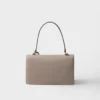 Bolso de hombro mediano de cuero Prada Soft de Prada Bolso de hombro mediano de cuero Prada Soft de Prada