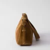 Bolso de hombro mediano de gamuza Prada Aimae Bolso de hombro mediano de gamuza Prada Aimae