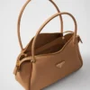 Bolso de hombro mediano de piel Prada Darling Bolso de hombro mediano de piel Prada Darling
