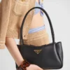 Bolso de hombro mediano de piel Prada Darling Bolso de hombro mediano de piel Prada Darling