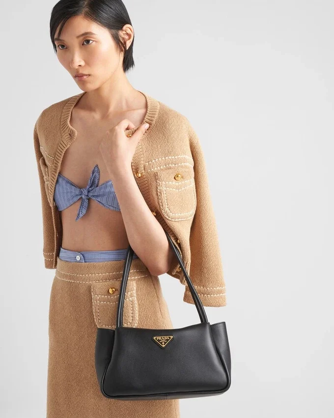 Bolso de hombro mediano de piel Prada Darling Bolso de hombro mediano de piel Prada Darling