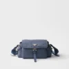 Bolso de hombro mediano Prada Explore de Re-Nylon con solapa Bolso de hombro mediano Prada Explore de Re-Nylon con solapa