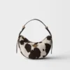Bolso de hombro mini de cuero estampado Prada Arqua Bolso de hombro mini de cuero estampado Prada Arqua