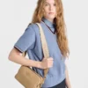 Bolso de hombro pequeño de cuero Bolso de hombro pequeño de cuero