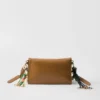 Bolso de hombro pequeño de cuero Prada Soft con dijes