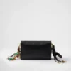 Bolso de hombro pequeño de cuero Prada Soft con dijes