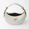 Bolso de hombro pequeño de piel Prada Arqua Bolso de hombro pequeño de piel Prada Arqua