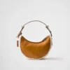 Bolso de hombro pequeño Prada Arqua de piel de oveja Bolso de hombro pequeño Prada Arqua de piel de oveja