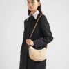 Bolso de hombro Prada Arqué de piel de oveja y cuero Bolso de hombro Prada Arqué de piel de oveja y cuero