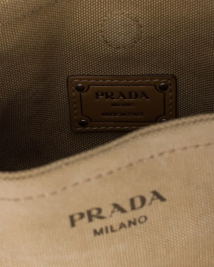 Bolso de hombro Prada Route de lona y cuero Bolso de hombro Prada Route de lona y cuero