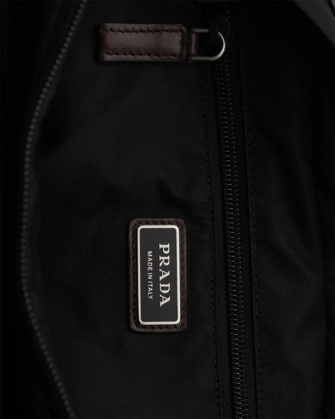Bolso de hombro Prada Speedrock de Re-Nylon y cuero Bolso de hombro Prada Speedrock de Re-Nylon y cuero