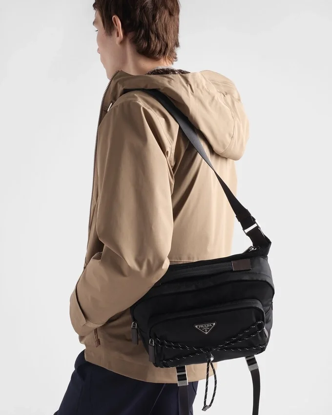 Bolso de hombro Prada Speedrock de Re-Nylon y cuero Bolso de hombro Prada Speedrock de Re-Nylon y cuero