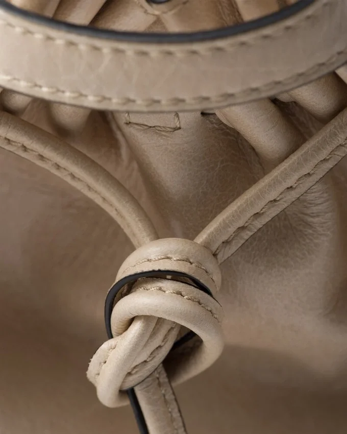 Bolso de mano mediano Bonnie de Prada Bolso de mano mediano Bonnie de Prada
