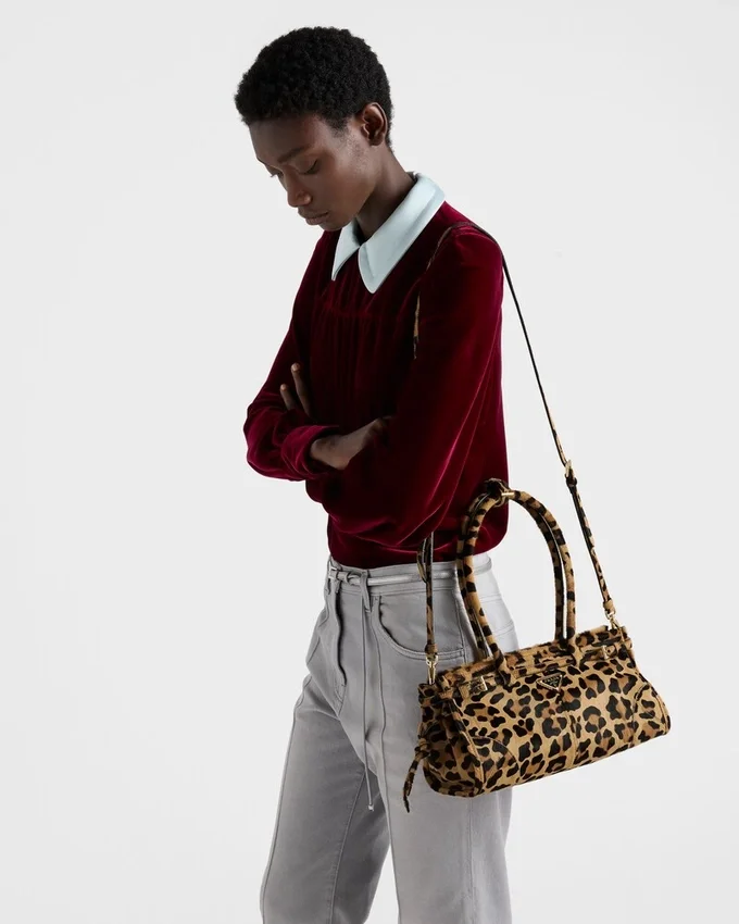 Bolso de mano mediano de cuero estampado Prada Bonnie Bolso de mano mediano de cuero estampado Prada Bonnie