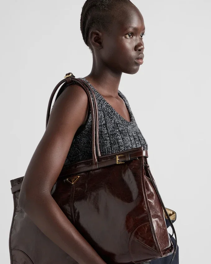 Bolso de piel extragrande Prada Bonnie Bolso de piel extragrande Prada Bonnie