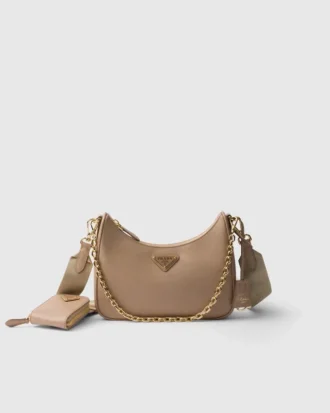 Bolso de piel Saffiano Prada Re-Edition 2005
