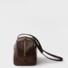 Bolso grande con asa superior de cuero envejecido de Prada Bolso grande con asa superior de cuero envejecido de Prada