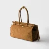 Bolso grande de gamuza Bonnie de Prada Bolso grande de gamuza Bonnie de Prada