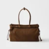 Bolso grande de piel de nubuck Bonnie de Prada Bolso grande de piel de nubuck Bonnie de Prada