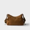 Bolso grande Explore de Prada en Re-Nylon y piel Bolso grande Explore de Prada en Re-Nylon y piel