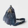 Bolso grande Explore de Prada en Re-Nylon y piel Bolso grande Explore de Prada en Re-Nylon y piel