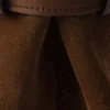 Bolso mediano de ante con hebilla Prada y cinturón Bolso mediano de ante con hebilla Prada y cinturón