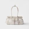 Bolso mediano de lino estampado y cuero Bonnie de Prada Bolso mediano de lino estampado y cuero Bonnie de Prada