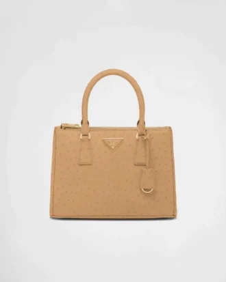 Bolso mediano de piel de avestruz Prada Galleria