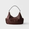 Bolso mediano de piel lavada Bolso mediano de piel lavada