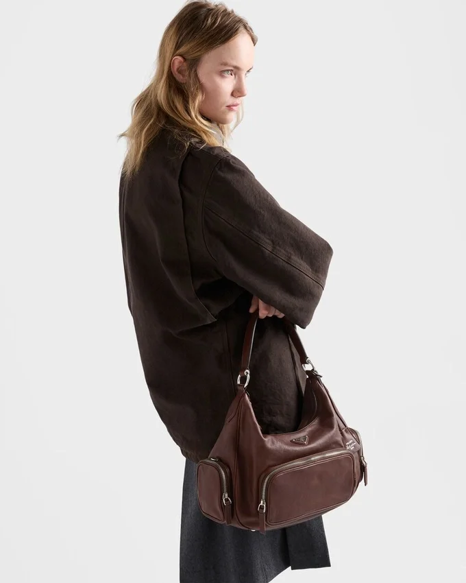 Bolso mediano de piel lavada Bolso mediano de piel lavada