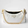 Bolso mini de charol Naplak de Prada, Re-Edition Bolso mini de charol Naplak de Prada, Re-Edition