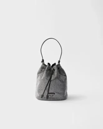Bolso mini de satén con tachuelas de cristal