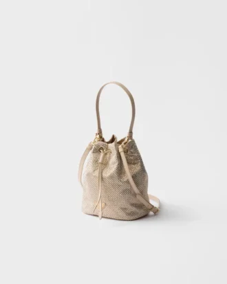 Bolso mini de satén con tachuelas de cristal